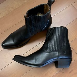 NEW pair of Frye ankle booties!